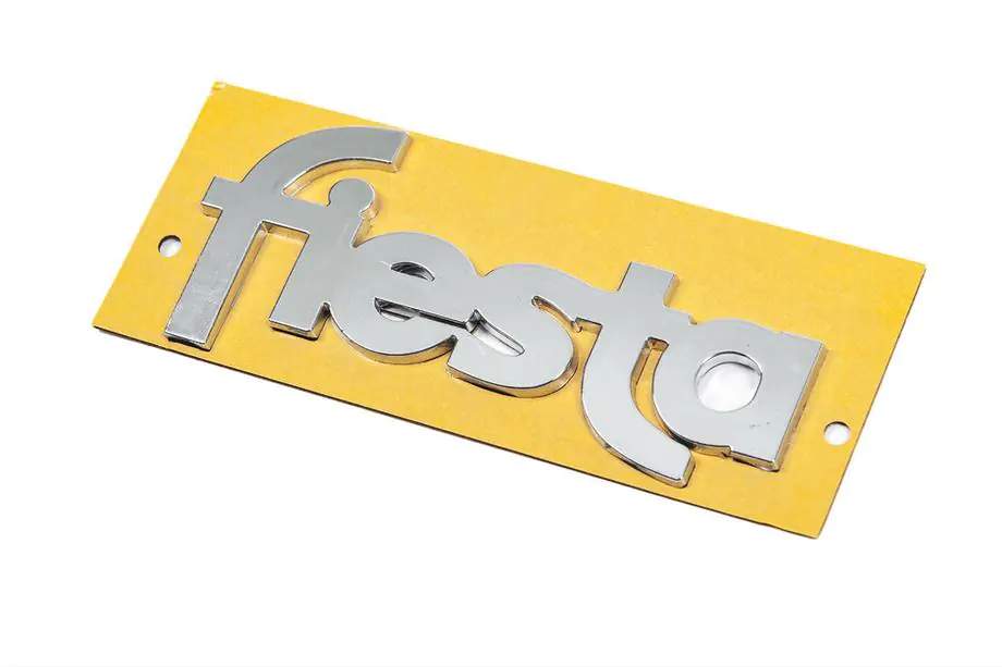 Ford Fiesta 1995–2001 Fiesta emblem YS61B42528AA (117 mm x 52 mm) Foto 2