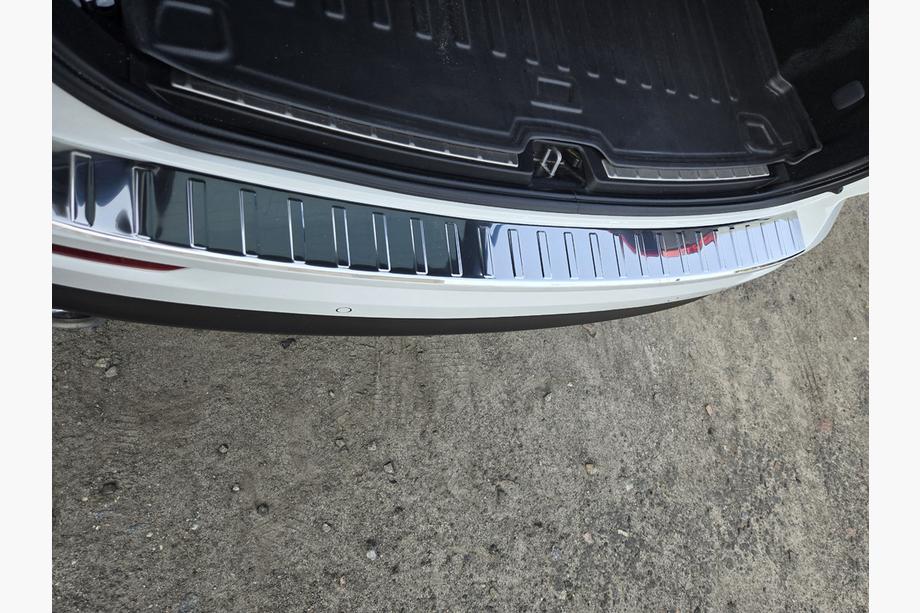 Volvo XC60 2017– Bakre stötfångarskydd Carmos blank (rostfritt stål) Image