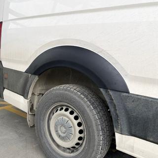 Breda skärmbreddare (4 st, svarta) Volkswagen Crafter 2016– foto 4