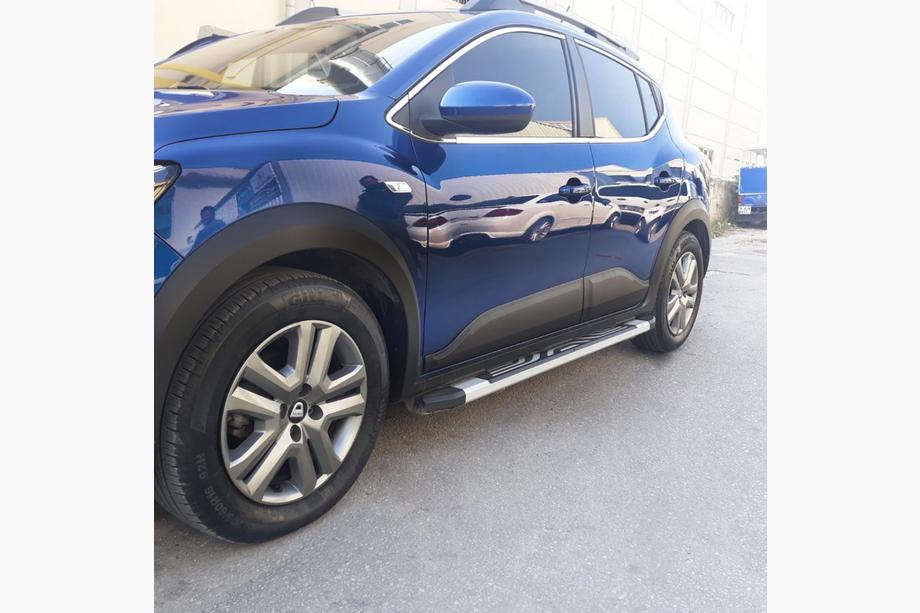 Dacia Sandero 2021– Dörrlister (4 st) Foto 1