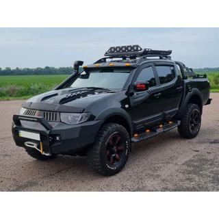 Dörrlister (4 st, ABS) Mitsubishi L200 2006–2015 foto 1