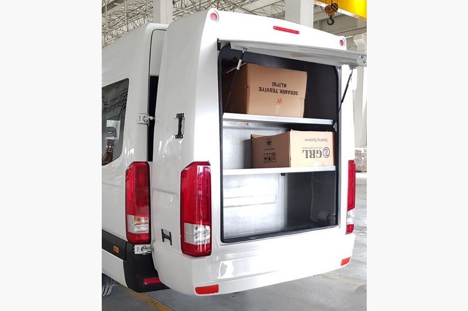 Hyundai H350 2014– Takräcke Image