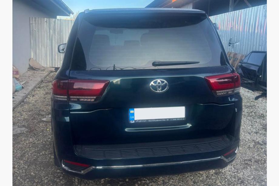 Toyota Land Cruiser 200 2007–2021 Restylingkit för LC 300 High-Line (komplett sats) Foto 11
