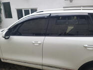 Volkswagen Touareg 2010–2018 Vindavvisare för fönster med kromlist (4 st, Niken) foto 2