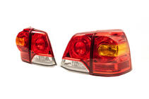 Toyota Land Cruiser 200 2007–2021 Baklyktor 2007-2015 (OEM) foto 3