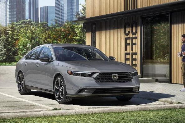 Test av nya generationens Honda Accord-sedan