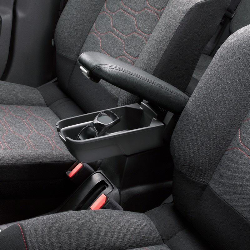 Armstöd i bilen: typer, fördelar och hur du väljer