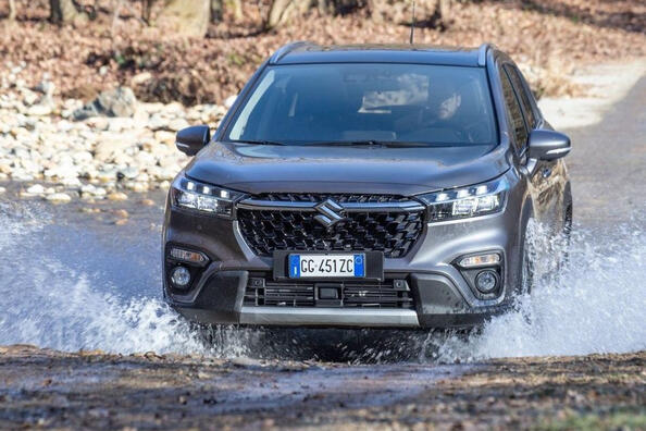 Test av crossover Suzuki S-CROSS