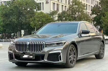 BMW 7-serien F01/F02 2008–2015 Restylingkit för G12 M760 (med byte av bagagelucka och bakskärmar) foto 4