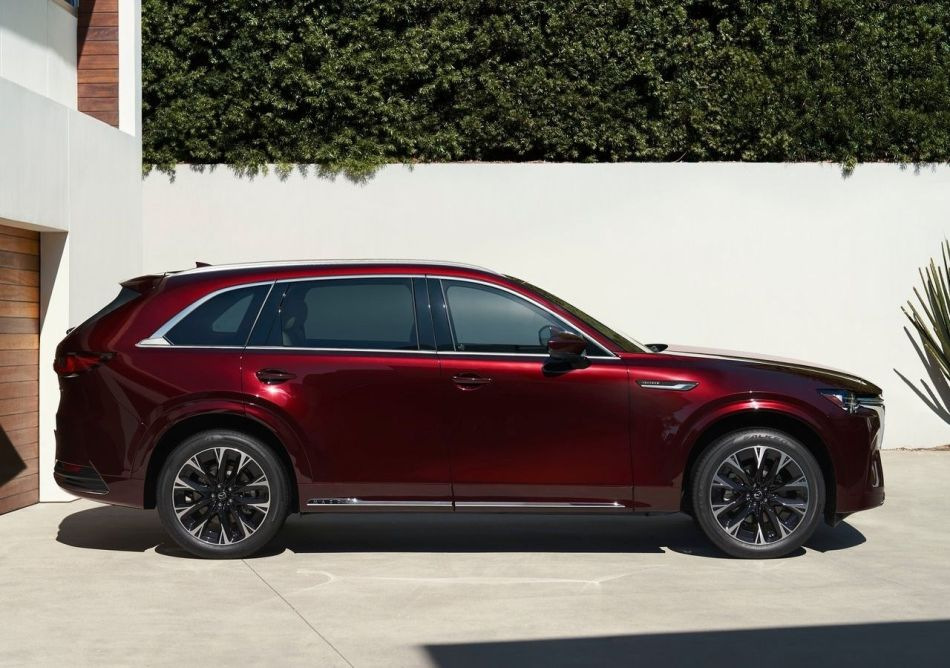 Test av den fullstora SUV:en Mazda CX-90