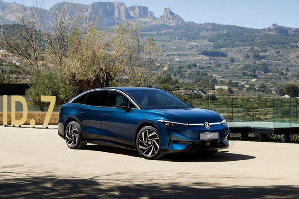 Test av den elektriska bakhjulsdrivna liftbacken Volkswagen ID.7