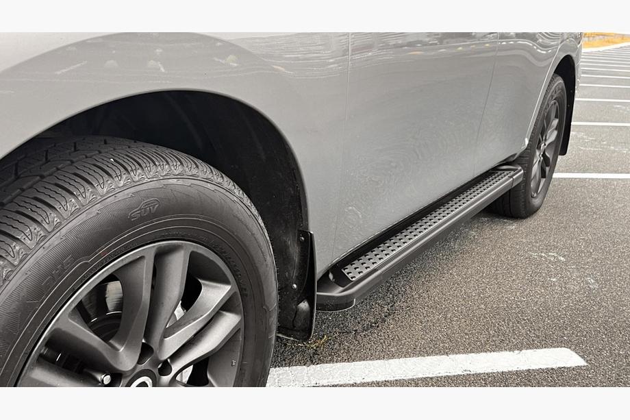 Nissan Armada 2016–2024 Sidosteg New Vision Grey (2 st, aluminium) Image