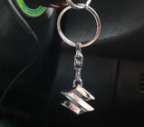 Suzuki Nyckelring i metall med Suzuki-logotyp foto 1