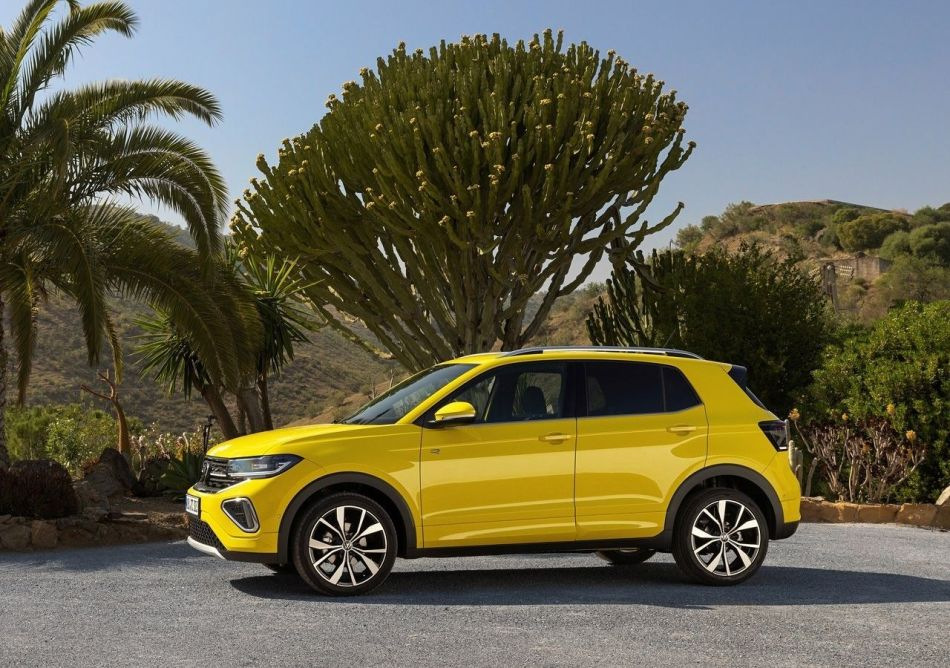 Test av uppdaterade subkompakta crossovern Volkswagen T-Cross