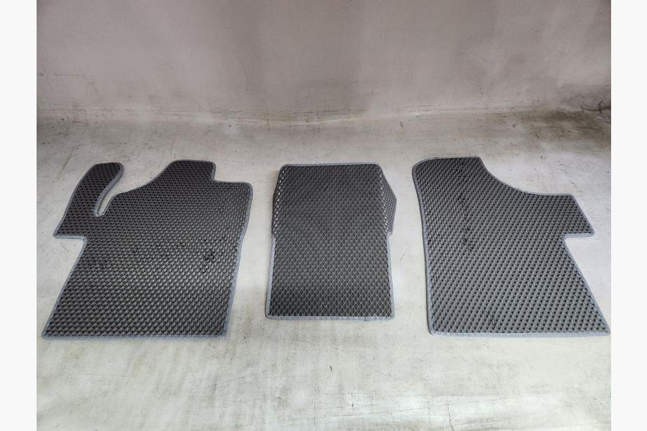 Mercedes Vito W639 2004–2014 Mercedes Vito W639 EVA gummimattor (grå) 2+1, 2:a sortering Image