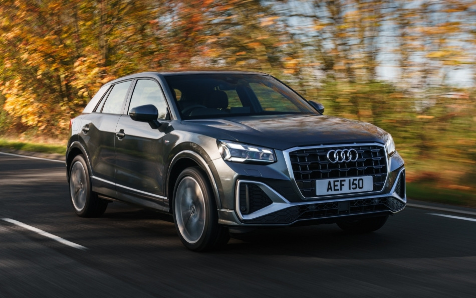 Test av den kompakta crossovern Audi Q2