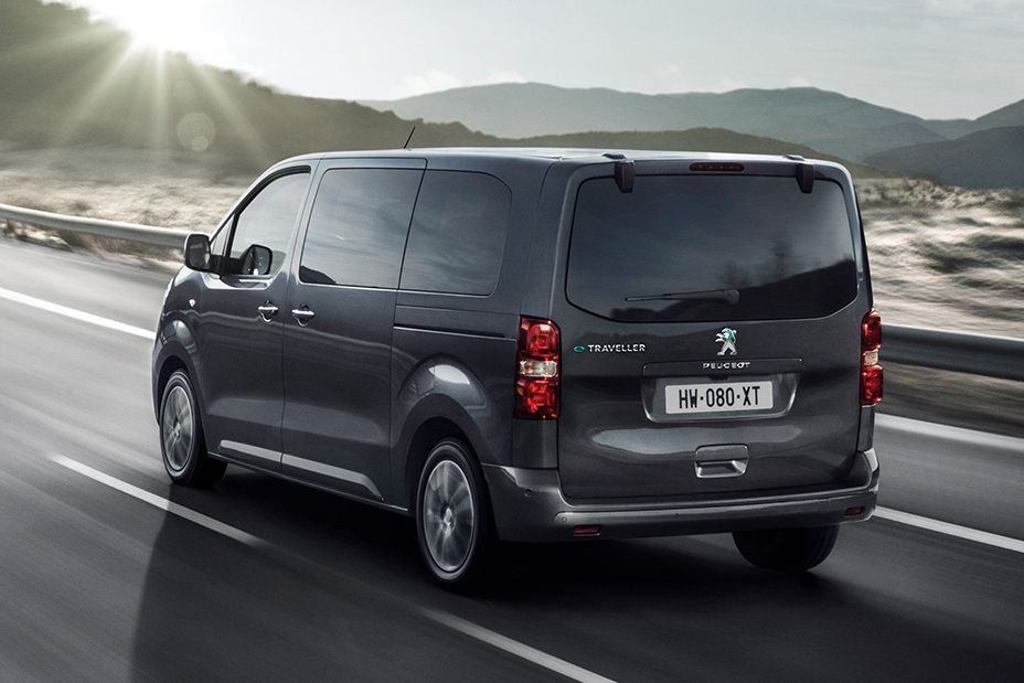 Test av den elektriska minibussen Peugeot e-Traveller
