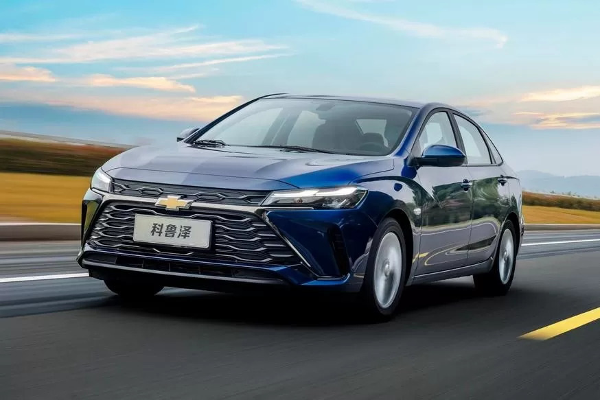 Test av den uppdaterade Chevrolet Monza-sedanen