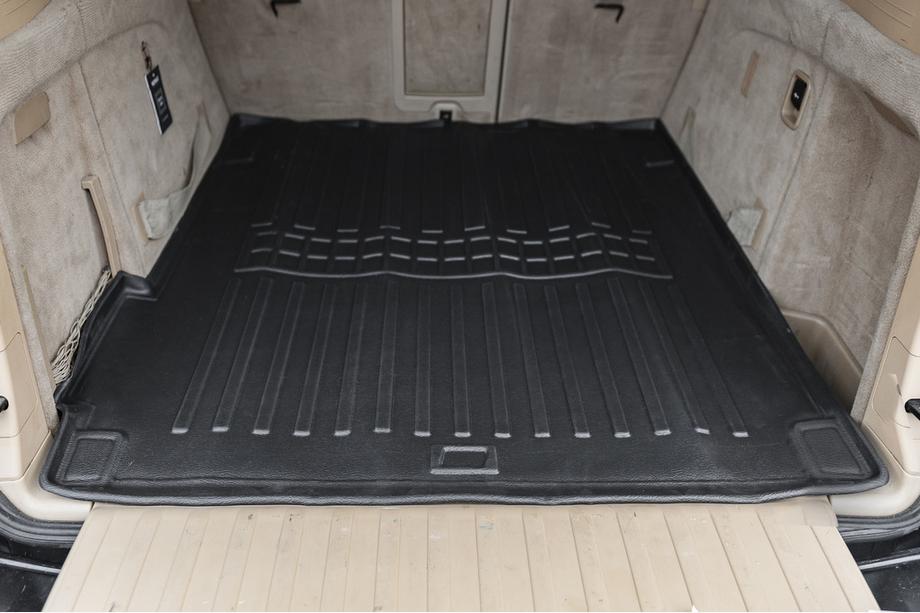 BMW X5 E70 2007–2013 Bagagerumsmatta Stingray 3D Image