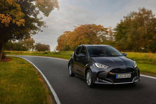 Test av stads-hatchbacken Mazda 2 Hybrid