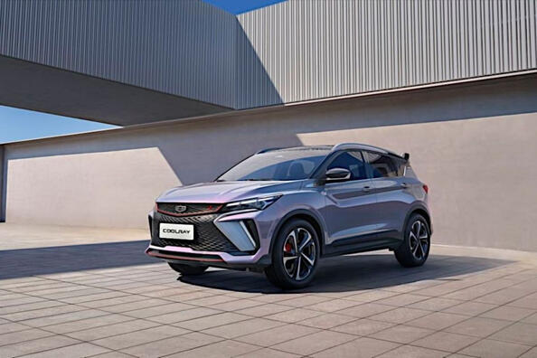Test av den uppdaterade kompakta crossovern Geely Coolray