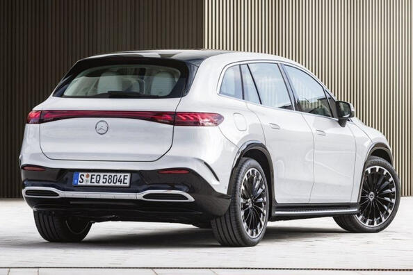 Test av den elektriska premiumcrossovern Mercedes-Benz EQS Foto 4