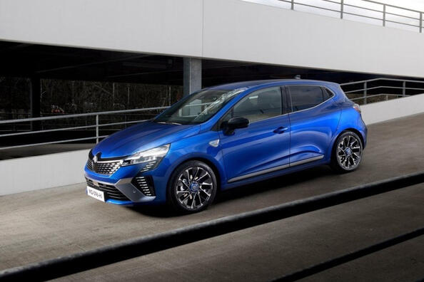 Test av uppdaterade Renault Clio halvkombi