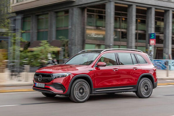 Mercedes-Benz EQB: elegant elektrisk crossover