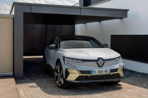 Test av den elektriska halvkombin Renault Megane E-Tech