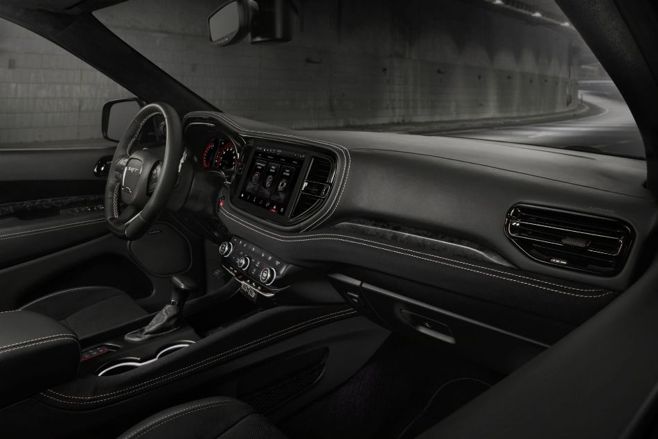 Test av den högpresterande crossovern Dodge Durango