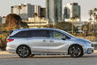 Honda Odyssey: familjeminivan med unika egenskaper foto 3