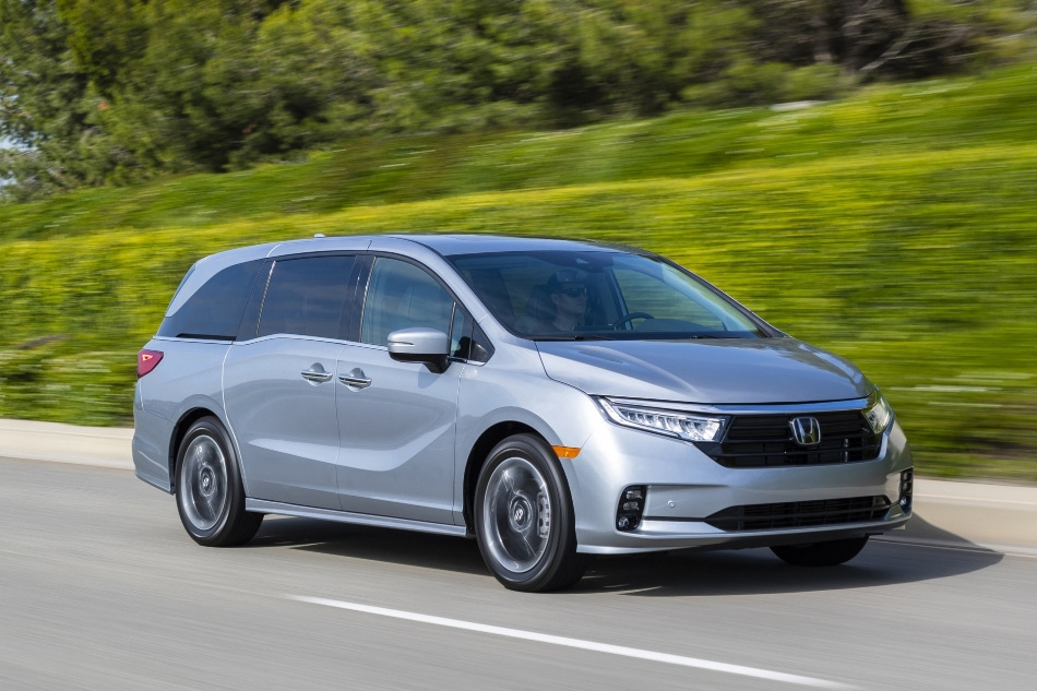 Honda Odyssey: familjeminivan med unika egenskaper