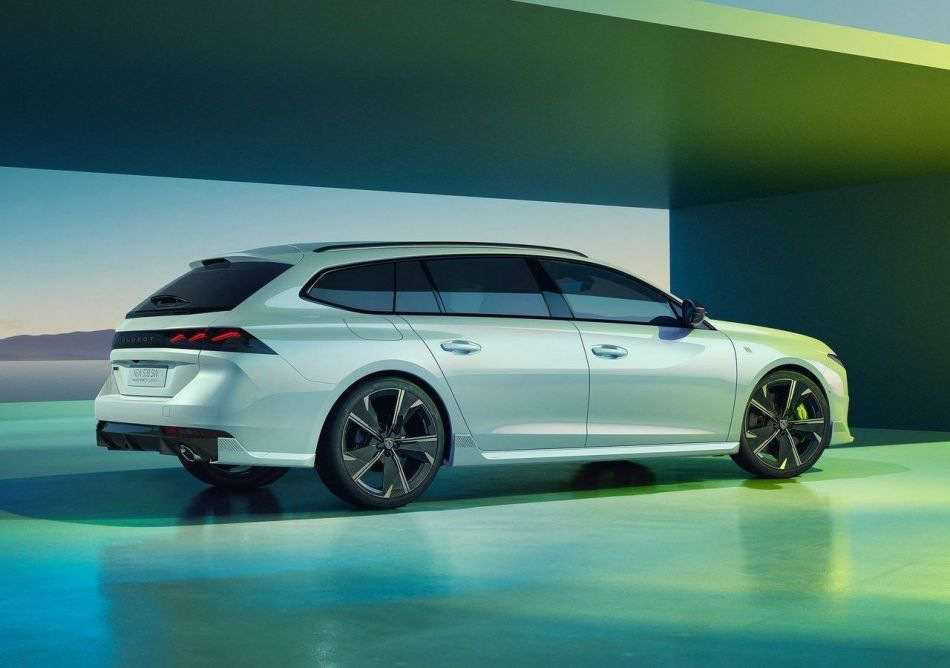 Test av uppdaterade kombimodellen Peugeot 508 SW