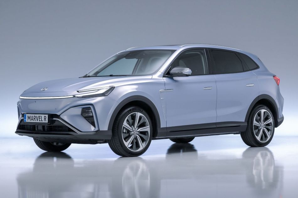 Test av den elektriska crossovern MG Marvel R