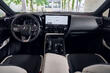 Test av andra generationens Lexus NX-crossover foto 5