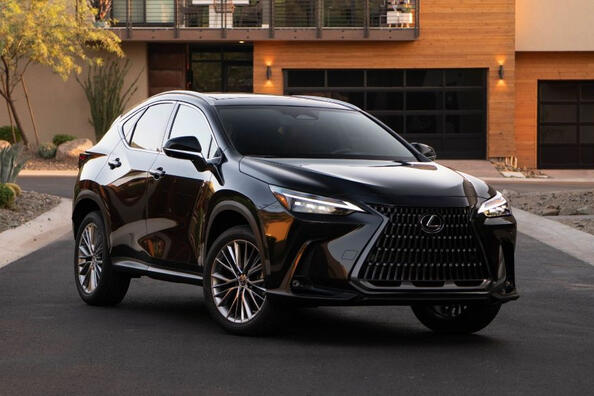 Test av andra generationens Lexus NX-crossover