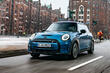 Test av den kompakta elhalvkombin MINI Hatchback Electric foto 1