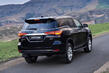 Toyota Fortuner: förkroppsligandet av en modern SUV foto 4