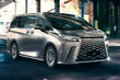 Test av premium-minivanen Lexus LM i andra generationen foto 1