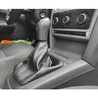 Läderdamask för växelspak Skoda Octavia II A5 2010–2013 foto 1