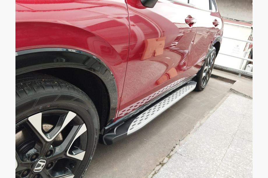 Honda ZR-V 2022– Shining sidosteg (2 st, aluminium) Image
