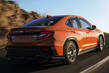 Femte generationen av sport-sedanen Subaru WRX foto 4