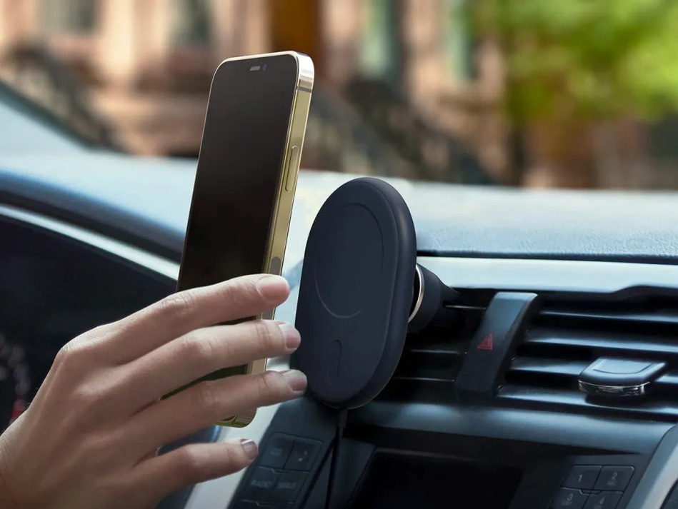 Så väljer du en mobilhållare: guide för bilägaren