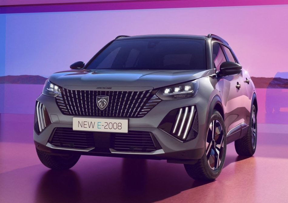 Peugeot e-2008: genomgång av den uppdaterade kompakta elbilen
