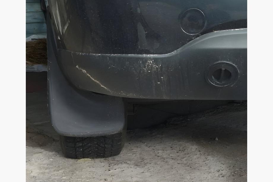 Mercedes E-сlass W124 1984–1997 Bakre stänkskydd (2 st) Image