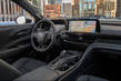 Test av cross-sedanen Toyota Crown foto 5