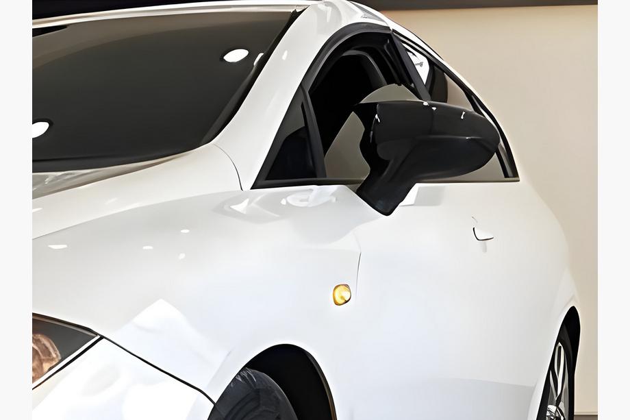 Seat Leon 2005–2012 Spegelkåpor BMW-style (2005-2010, 2 st) Image