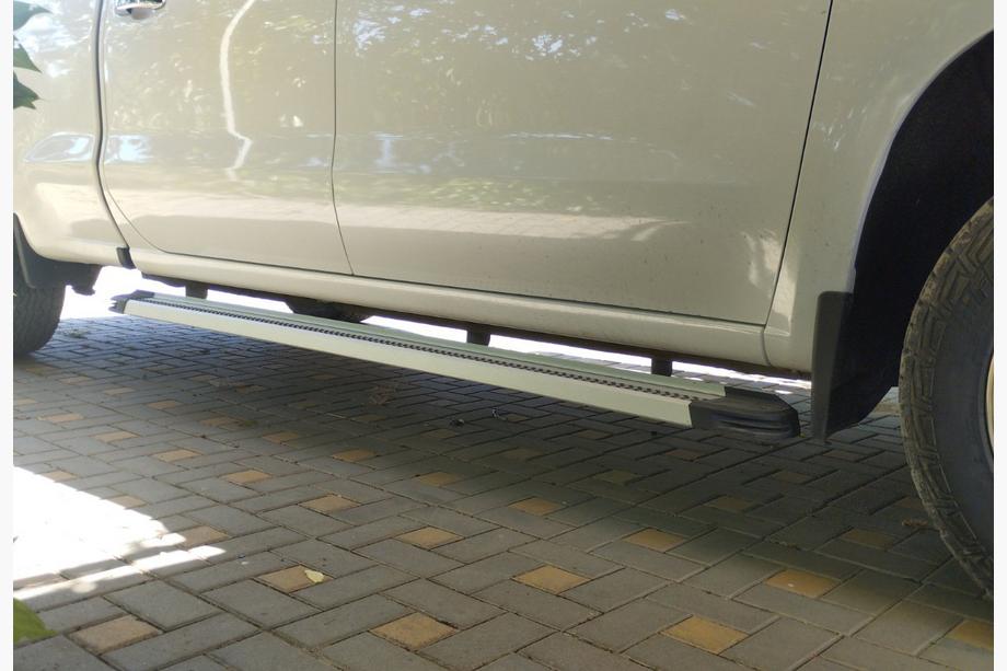 Chevrolet Silverado 2019– Sidosteg Maya V2 (2 st, aluminium) Image