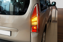 Peugeot Partner Tepee 2008–2018 Bakljusramar (2 st, rostfritt stål) Carmos foto 1