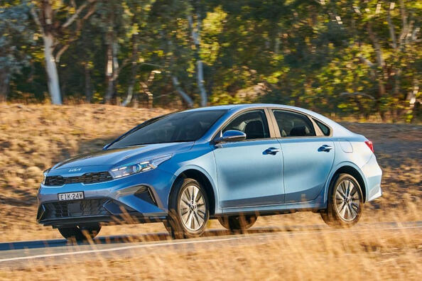 KIA Cerato: uppdaterad sedan i fjärde generationen